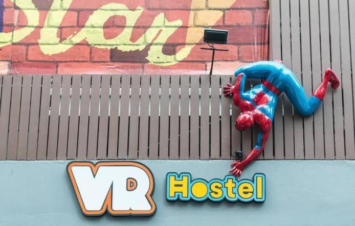 Vr Hostel สะพานควาย กรุงเทพมหานคร ภายนอก รูปภาพ