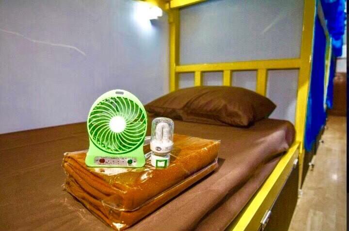 Vr Hostel สะพานควาย กรุงเทพมหานคร ภายนอก รูปภาพ